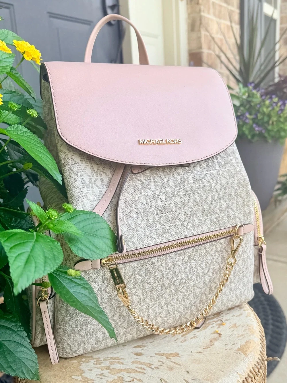 Michael KORS Jet Set Signature Pink Coated Canvas Drawstring Backpack Gold Chain